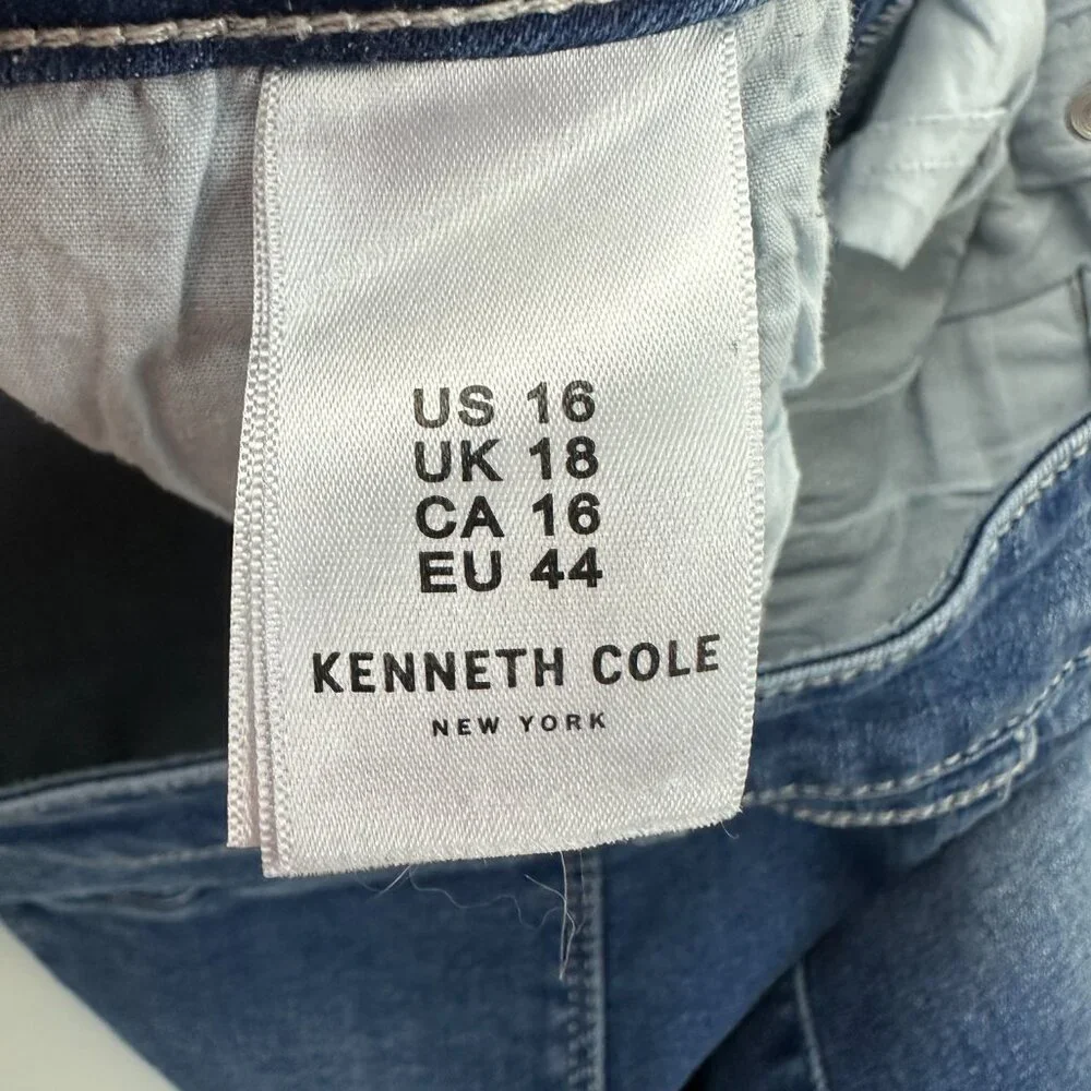 Kenneth Cole Skinny Women's‎ size 16 Dark Wash Blue Denim jeans